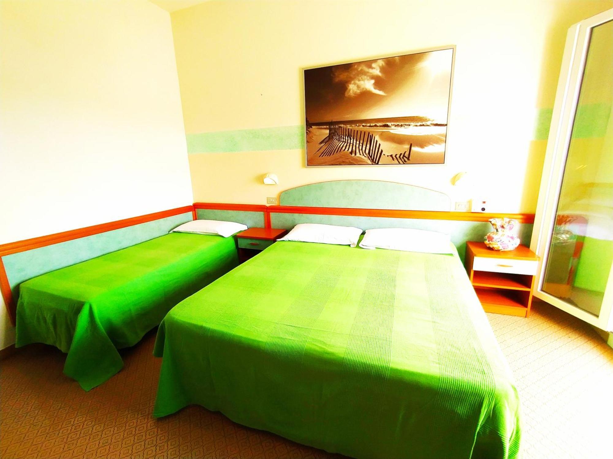 Hotel Milord Cesenatico Eksteriør bilde