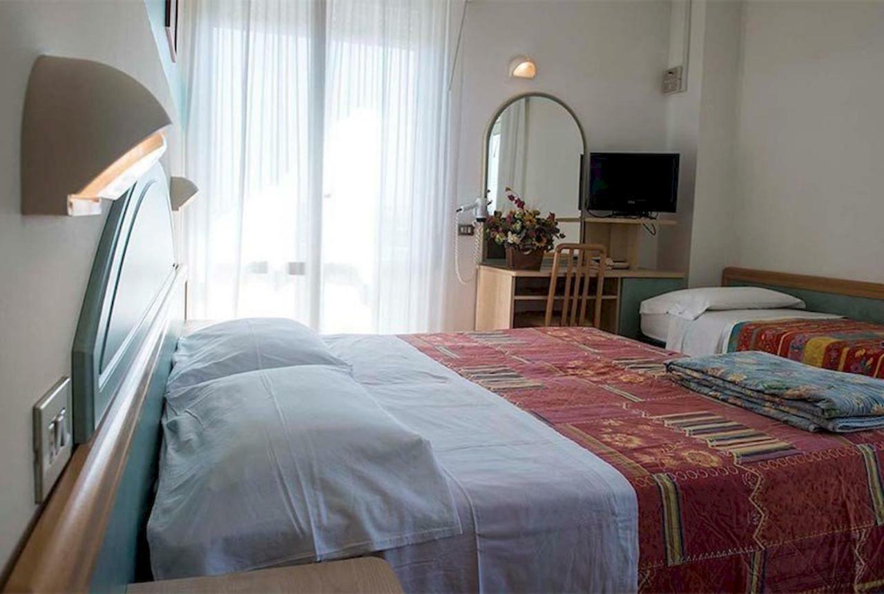 Hotel Milord Cesenatico Eksteriør bilde