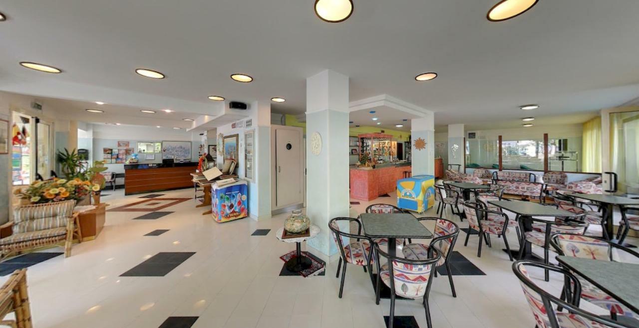 Hotel Milord Cesenatico Eksteriør bilde